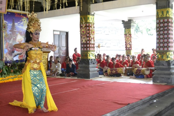 2016-07-pura-ulun-danu-bratan-04