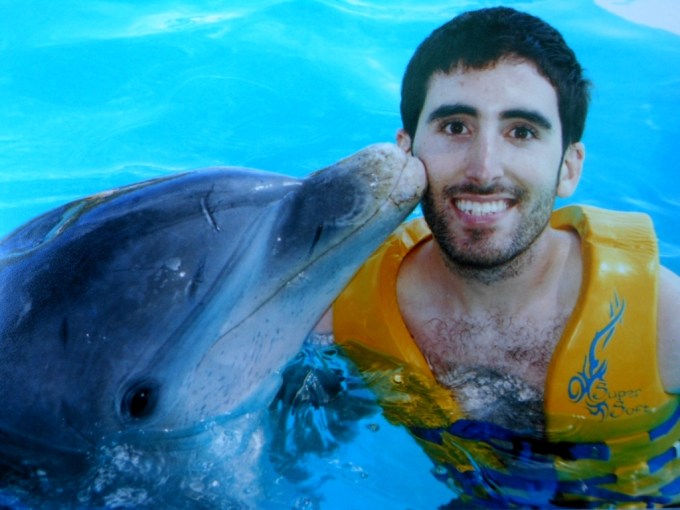 2012-04-bahamas-blue-lagoon-mario-y-flipper