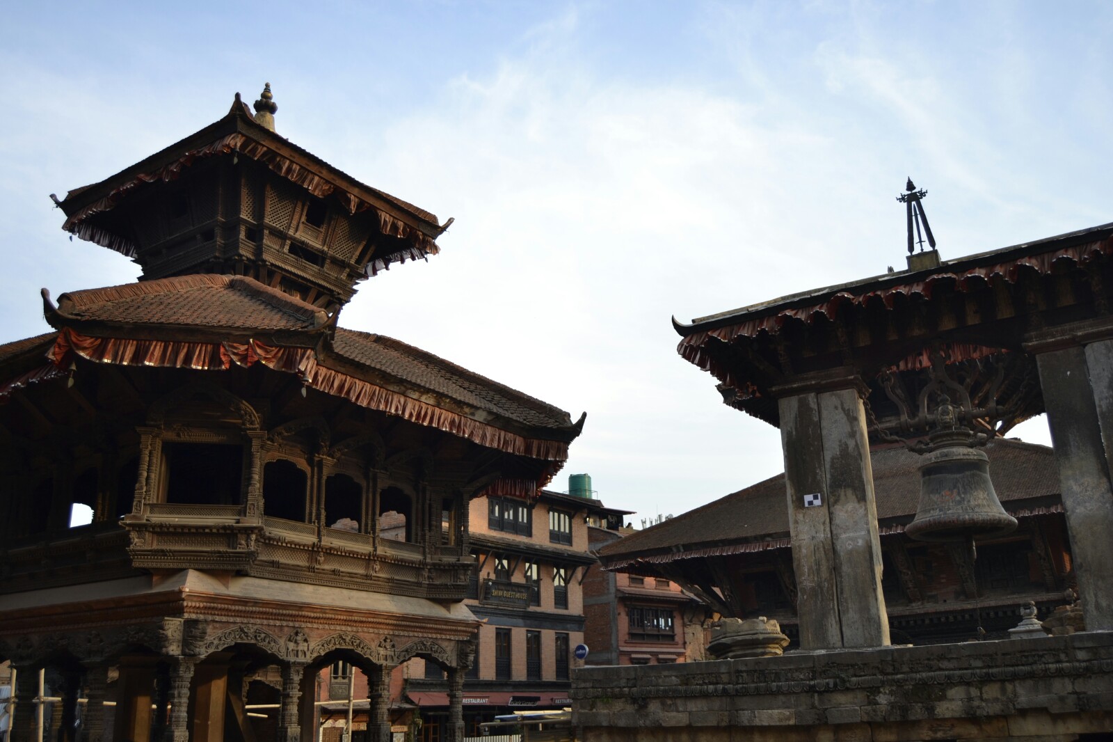 2017-03-nepal-Bhaktapur-Plaza-Durbar-campana-taleju