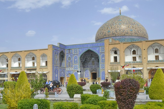 2017-04-iran-Isfahan-Masjed-e-Sheikh-Loftollah-5.jpeg