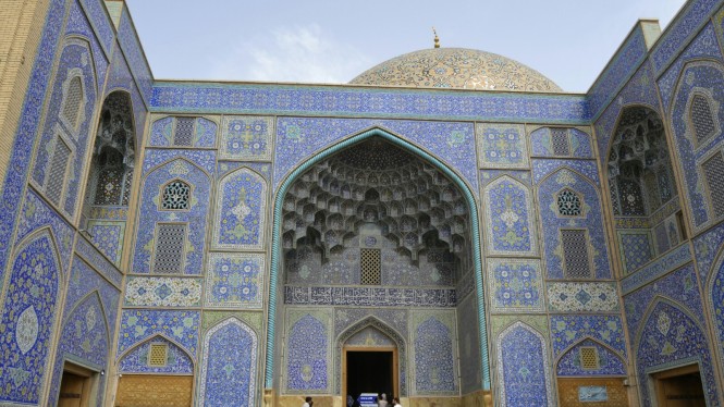 2017-04-iran-Isfahan-Masjed-e-Sheikh-Loftollah-7