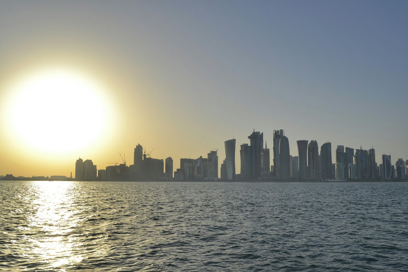 2017-06-qatar-doha-corniche-skyline-06.jpeg