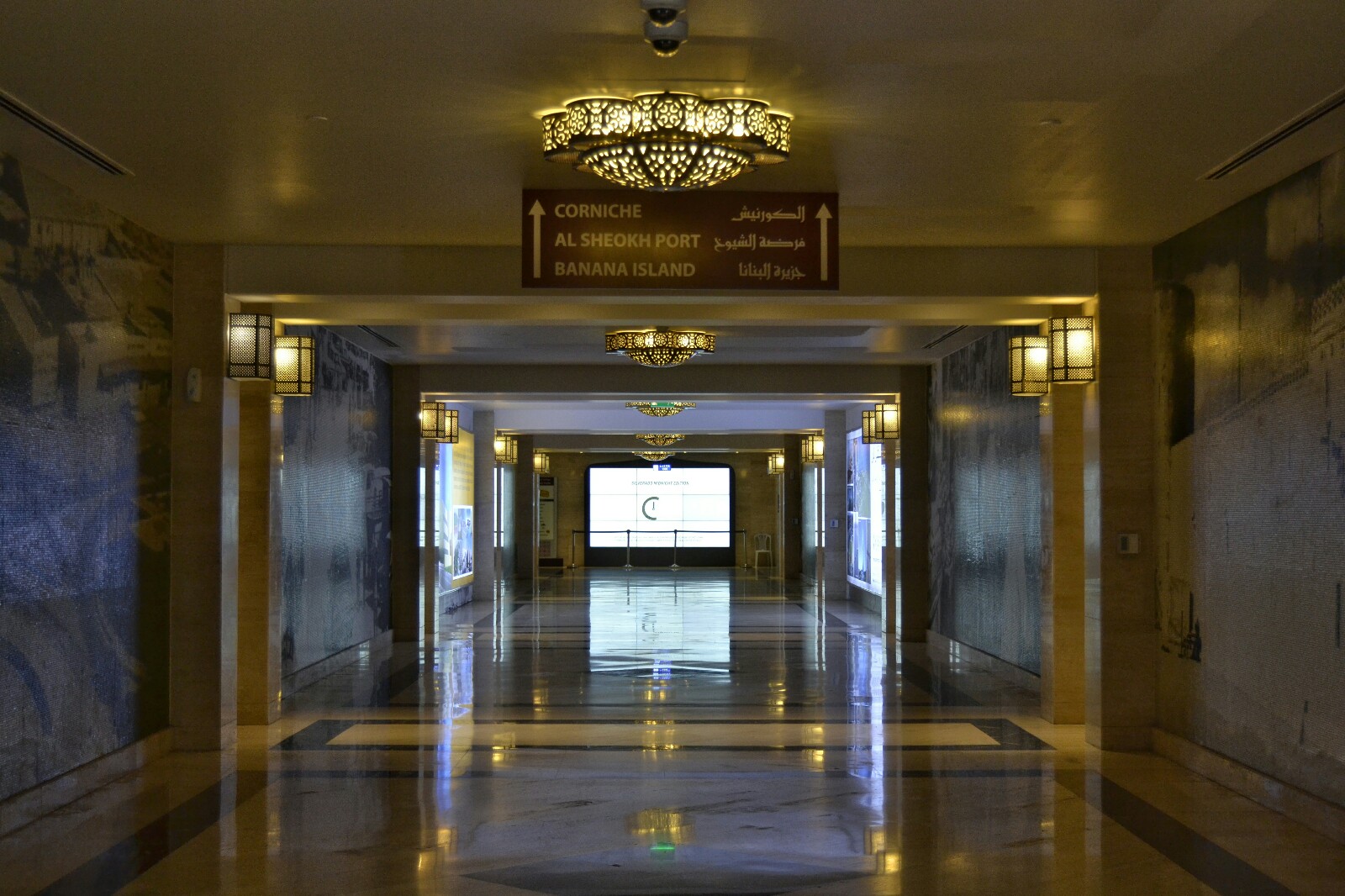 2017-06-qatar-doha-paso-subterraneo