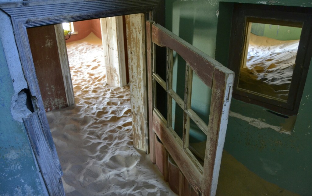 Namibia 2017 – Etapa 1 – Lüderitz: Diamantes y&nbsp;Pingüinos