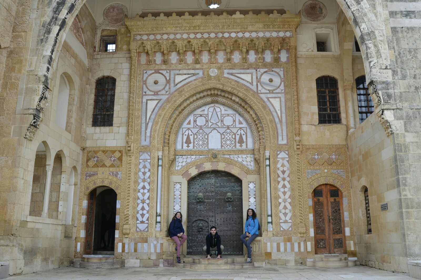 2018-12-libano-beiteddine-dar-al-wousta-exterior-19.jpeg