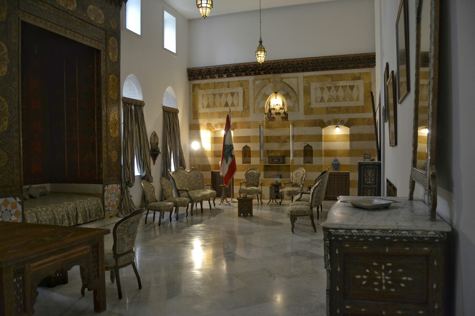 2018-12-libano-beiteddine-dar-al-wousta-interior-03