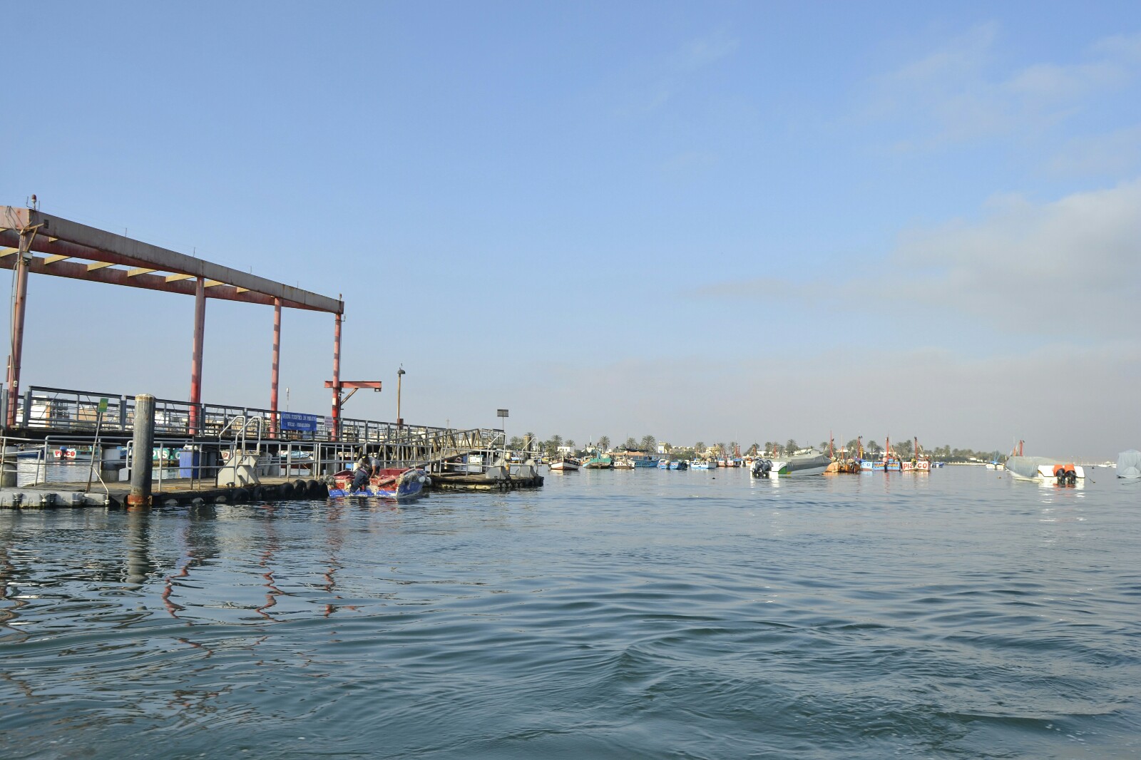 2019-08-peru-tour-islas-ballestas-04-puerto