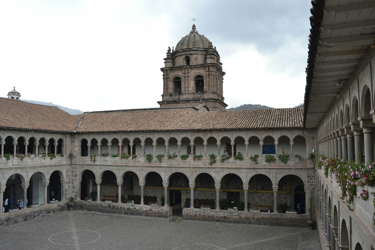 2019-09-peru-cusco-17-qorikancha