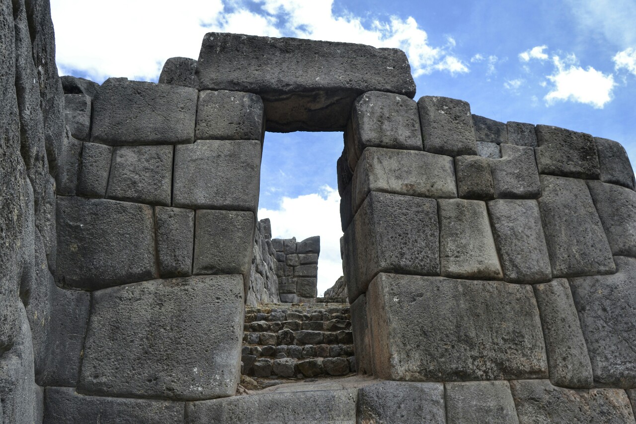 2019-09-peru-cusco-ruinas-saqsaywaman-06-murallas.jpeg