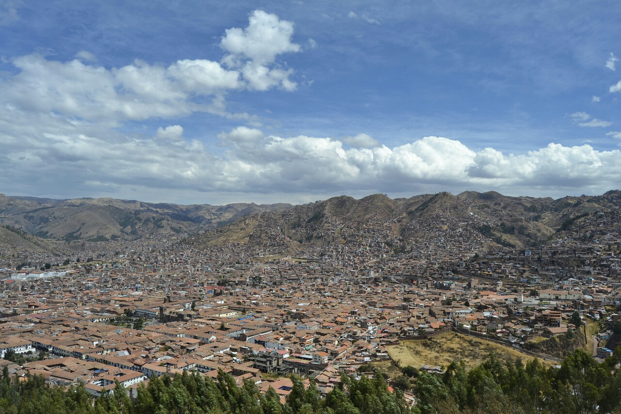 2019-09-peru-cusco-ruinas-saqsaywaman-08-mirador-cruz-moqo.jpeg