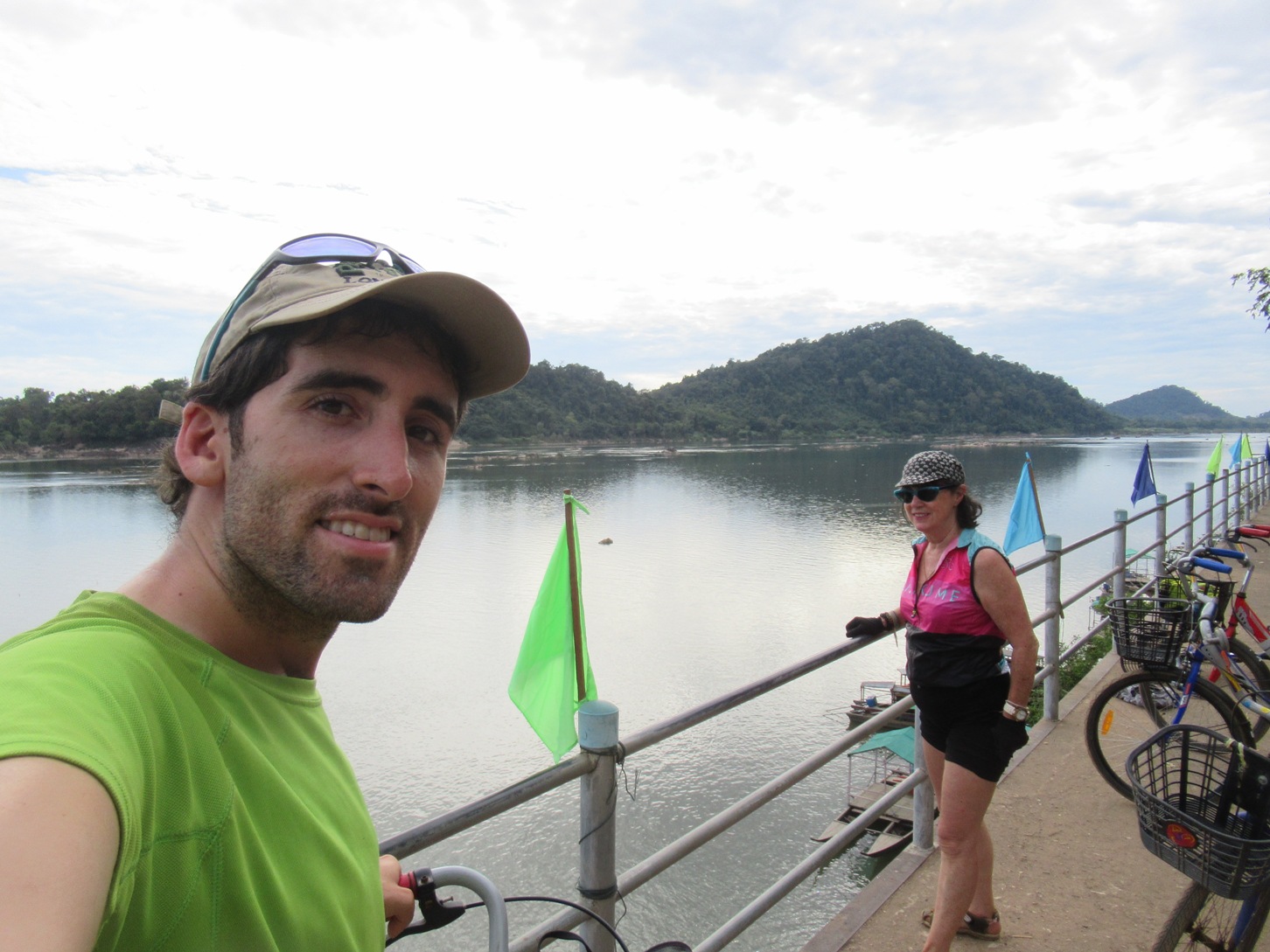 2019-12-laos-si-phan-don-Khone-01-ban-hang-khon-vistas-camboya