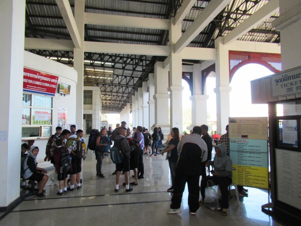 2019-12-laos-chiang-khong-houay-xai-paso-fronterizo-3