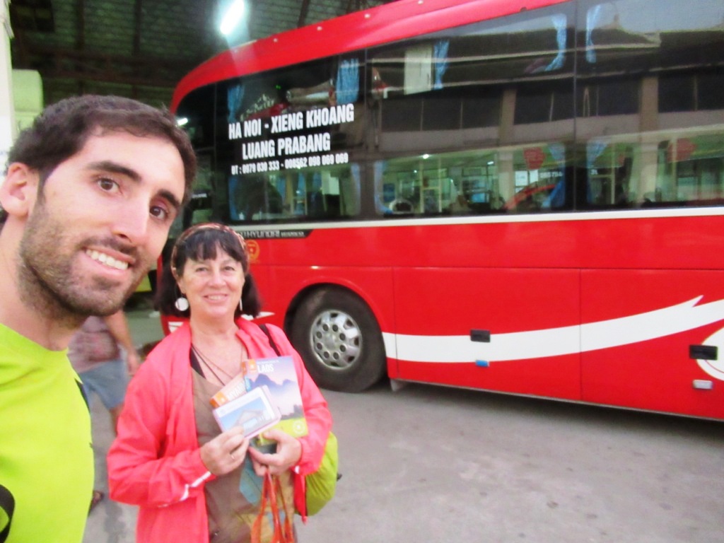 2019-12-laos-luang-phonsavan-bus-cama-1