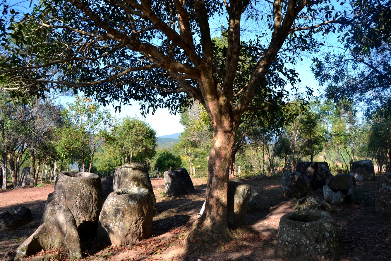 2019-12-laos-luang-phonsavan-xieng-khouang-plain-of-jars-sitio-2-02
