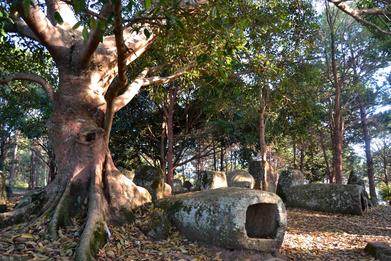 2019-12-laos-luang-phonsavan-xieng-khouang-plain-of-jars-sitio-3-03