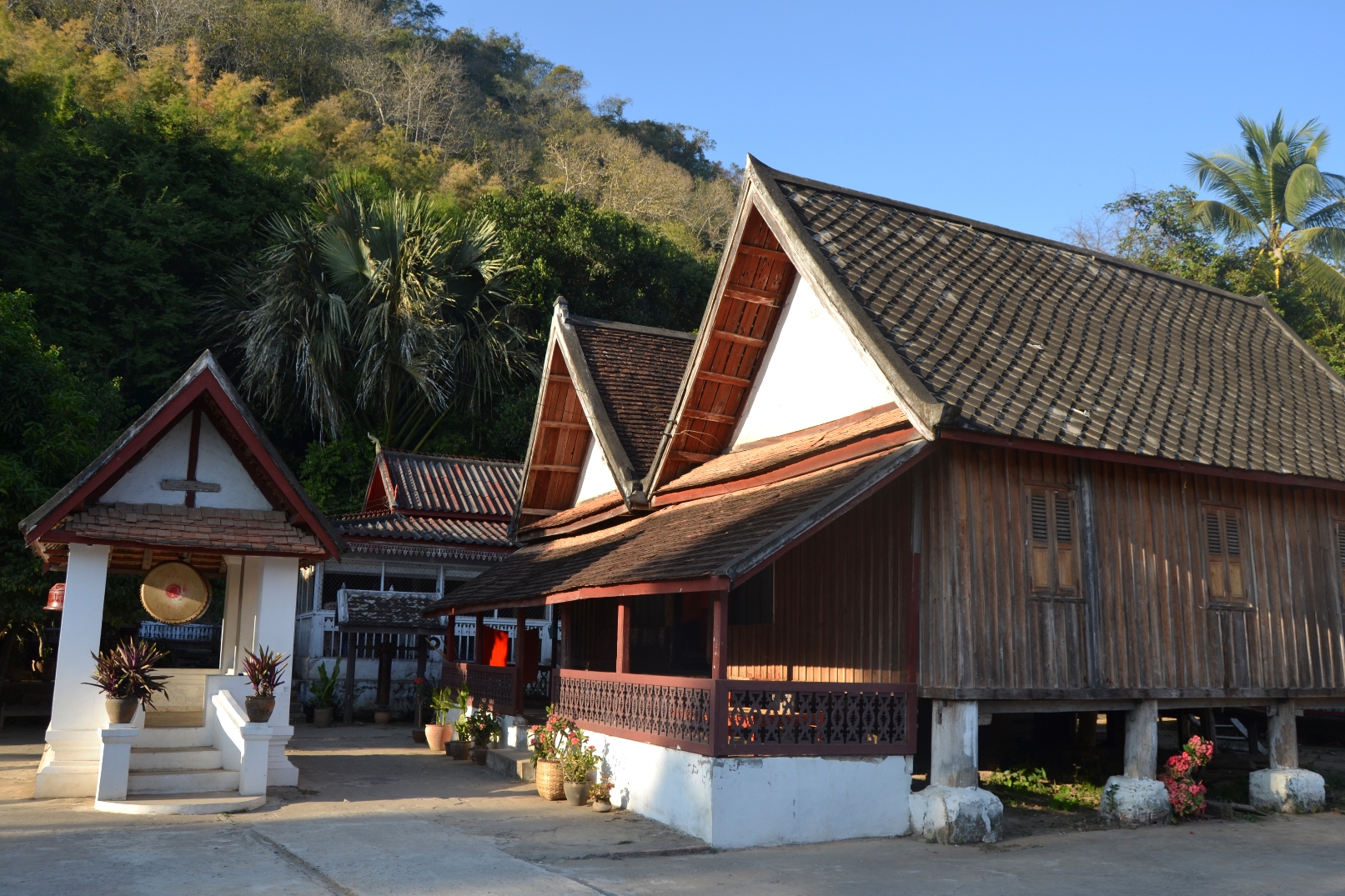 2019-12-laos-luang-prabang-chomphet-6-xieng-men