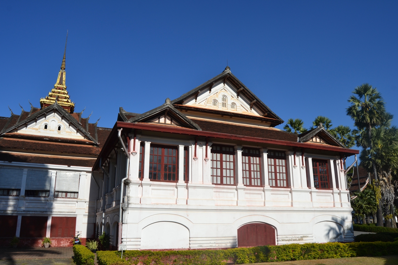 2019-12-laos-luang-prabang-palacio-real-2