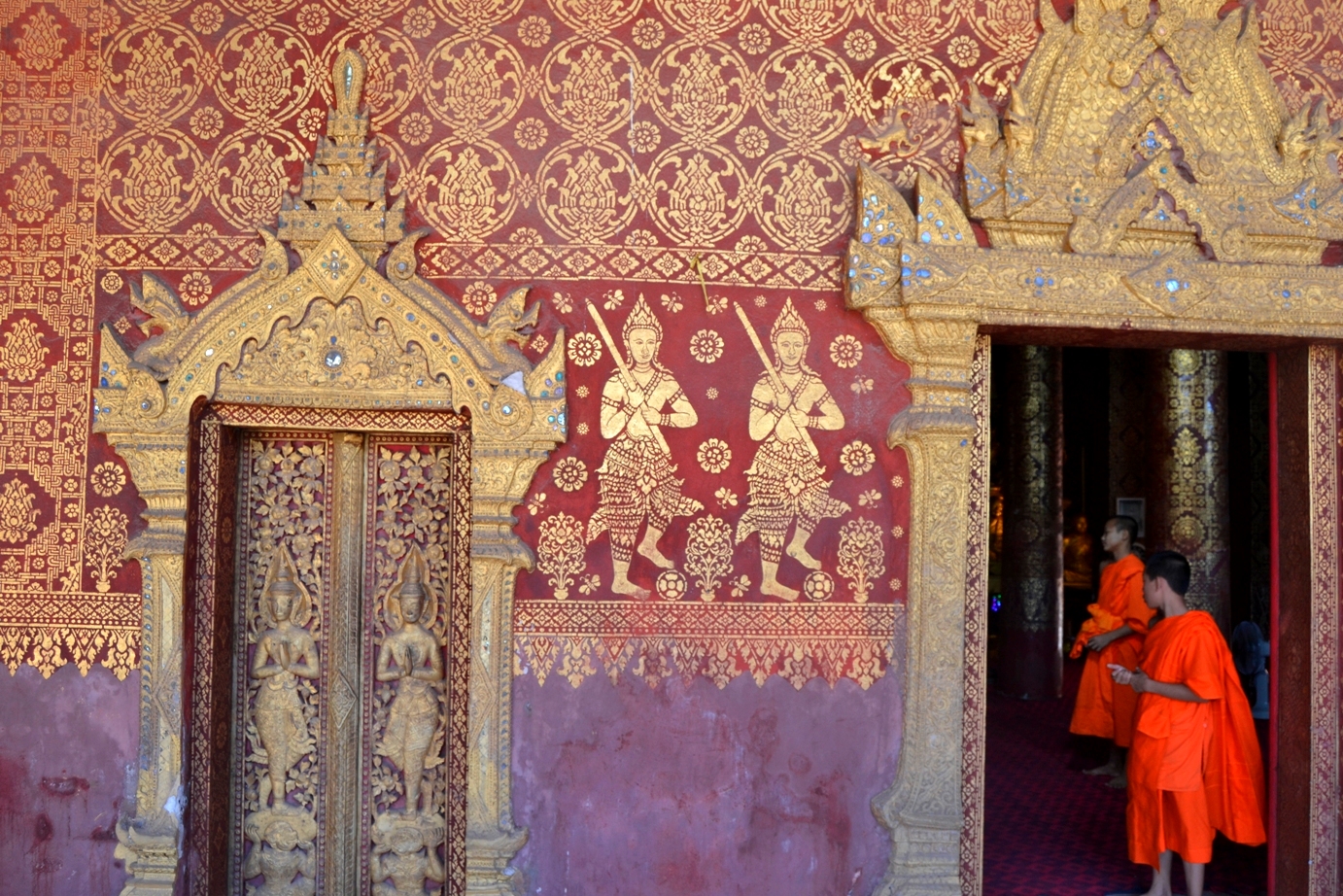 2019-12-laos-luang-prabang-vat-sene-souk-haram-3