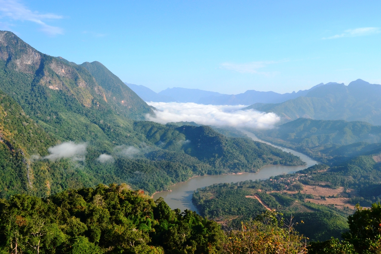 2019-12-laos-nong-khiaw-pico-phadeng-12