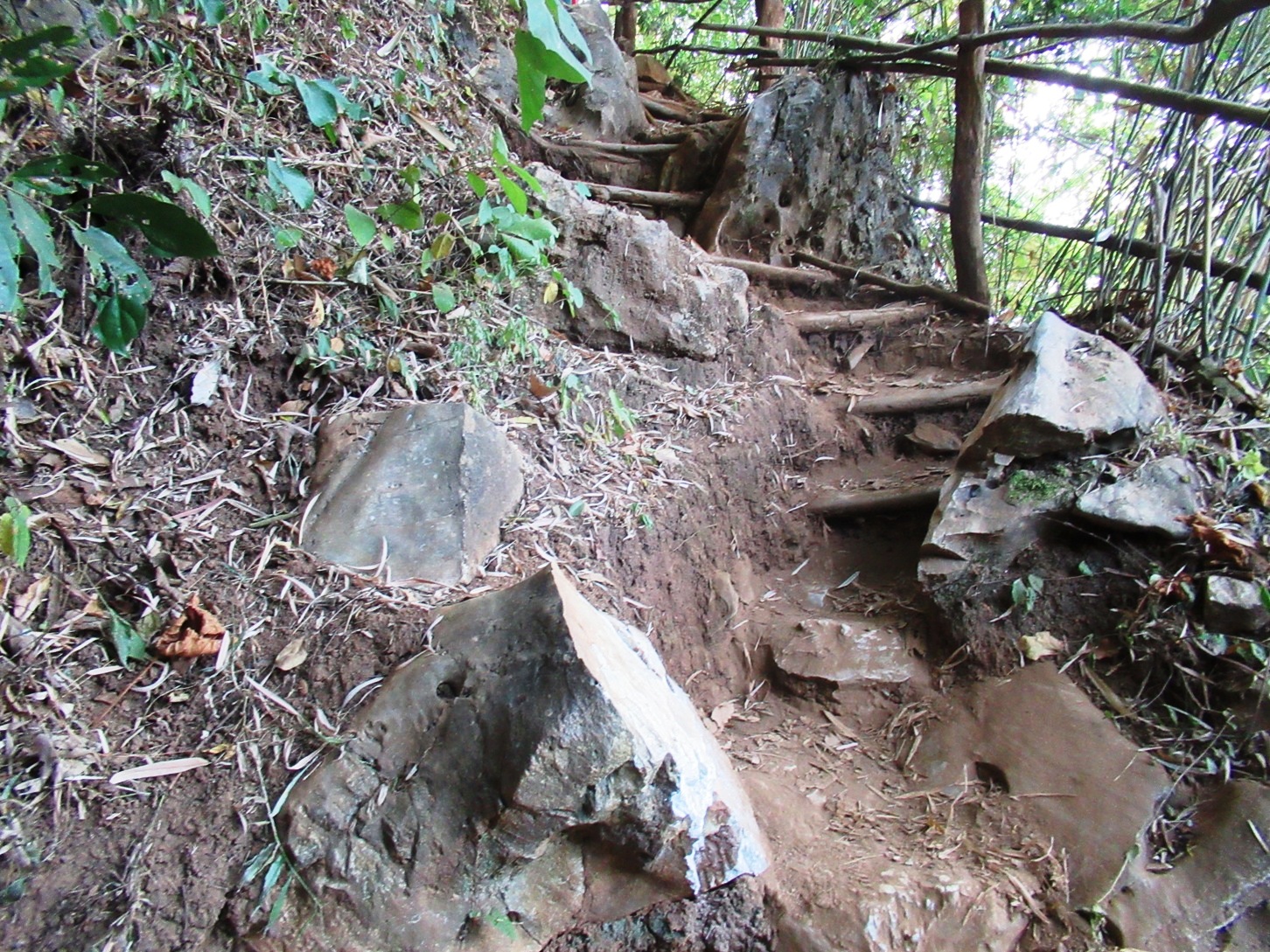 2019-12-laos-nong-khiaw-pico-phadeng-20