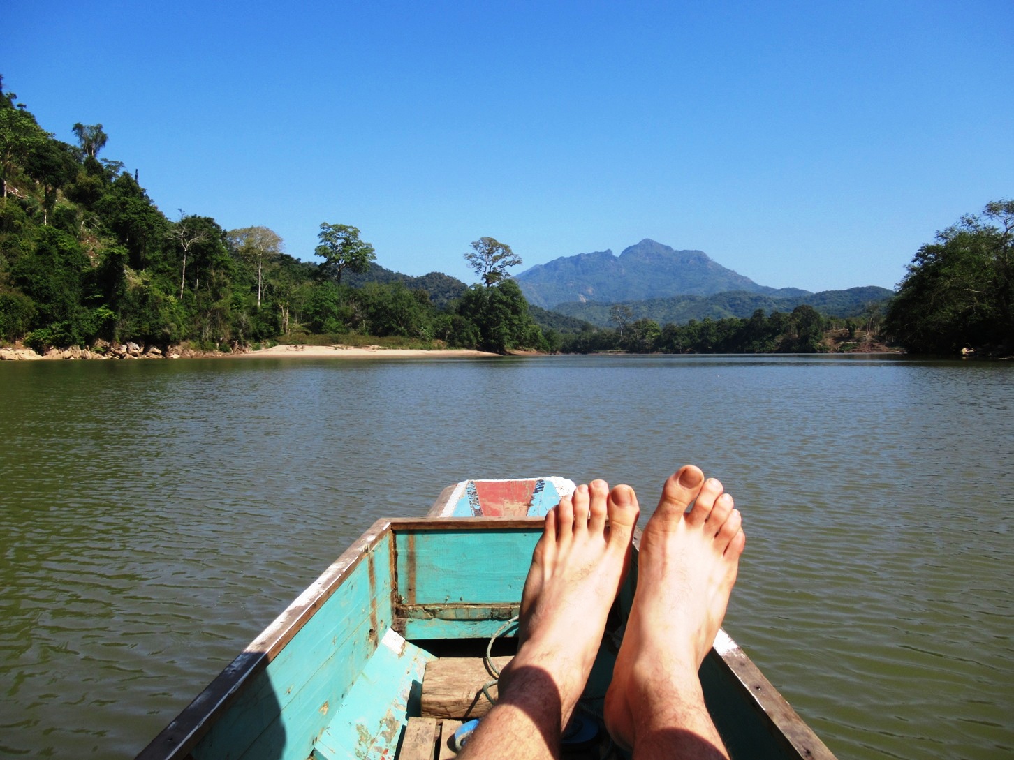 2019-12-laos-nong-khiaw-ruta-rio-nam-ou-02-barca