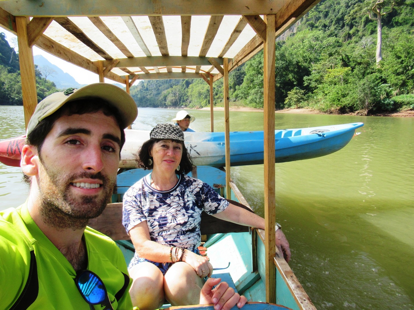 2019-12-laos-nong-khiaw-ruta-rio-nam-ou-05-barca