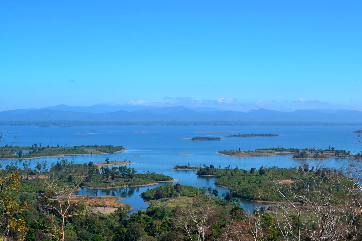 2019-12-laos-thakhek-loop-dia-5-07-mirador-white-orchid