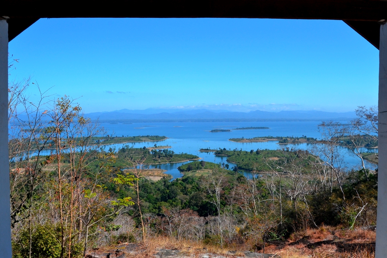 2019-12-laos-thakhek-loop-dia-5-09-mirador-white-orchid