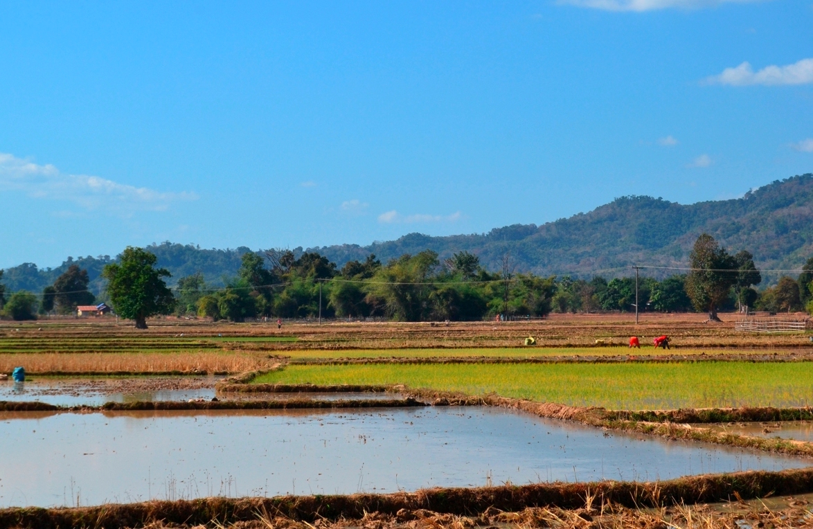 2019-12-laos-thakhek-loop-dia-5-12-carretera