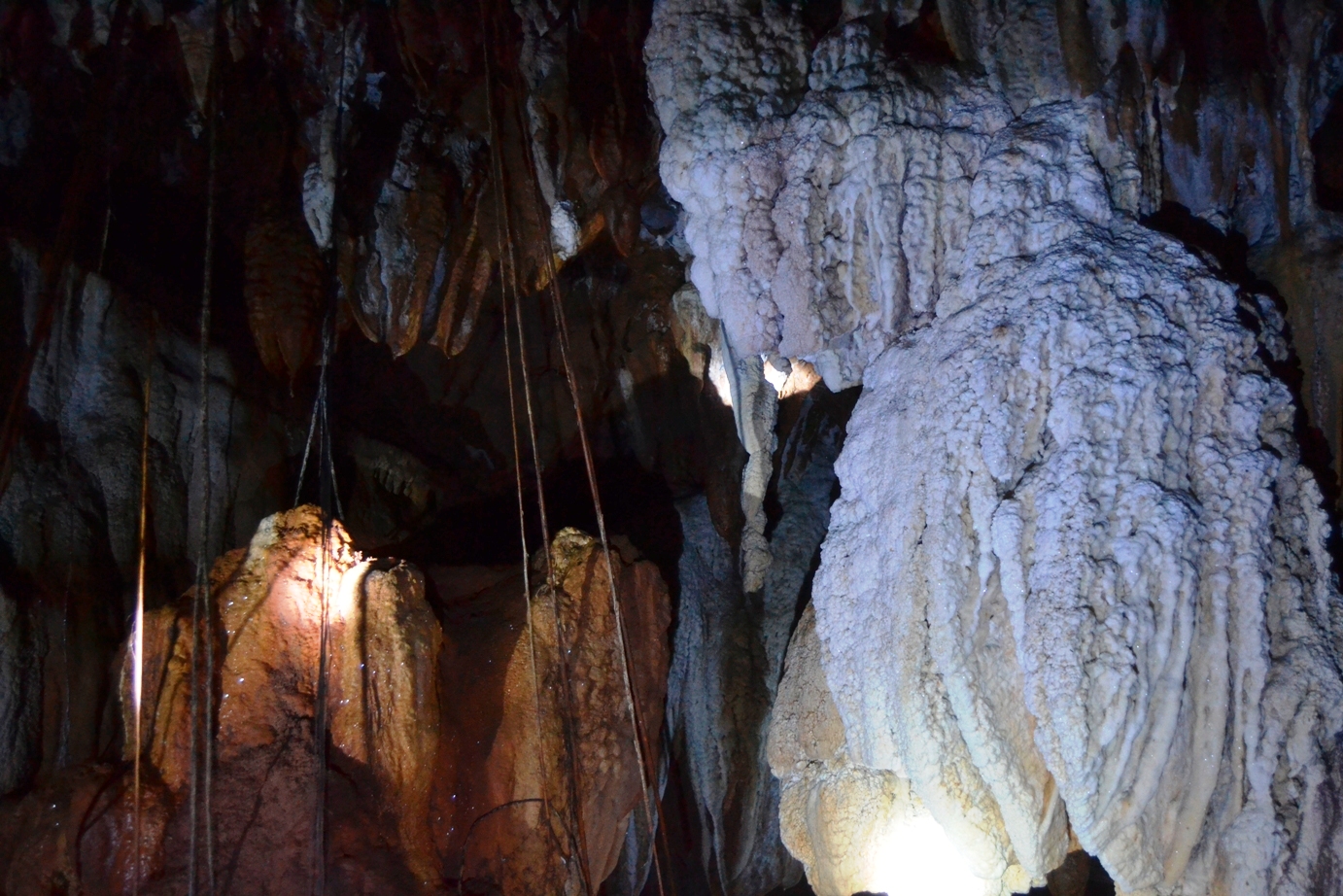 2019-12-laos-vang-vieng-cueva-flores-11
