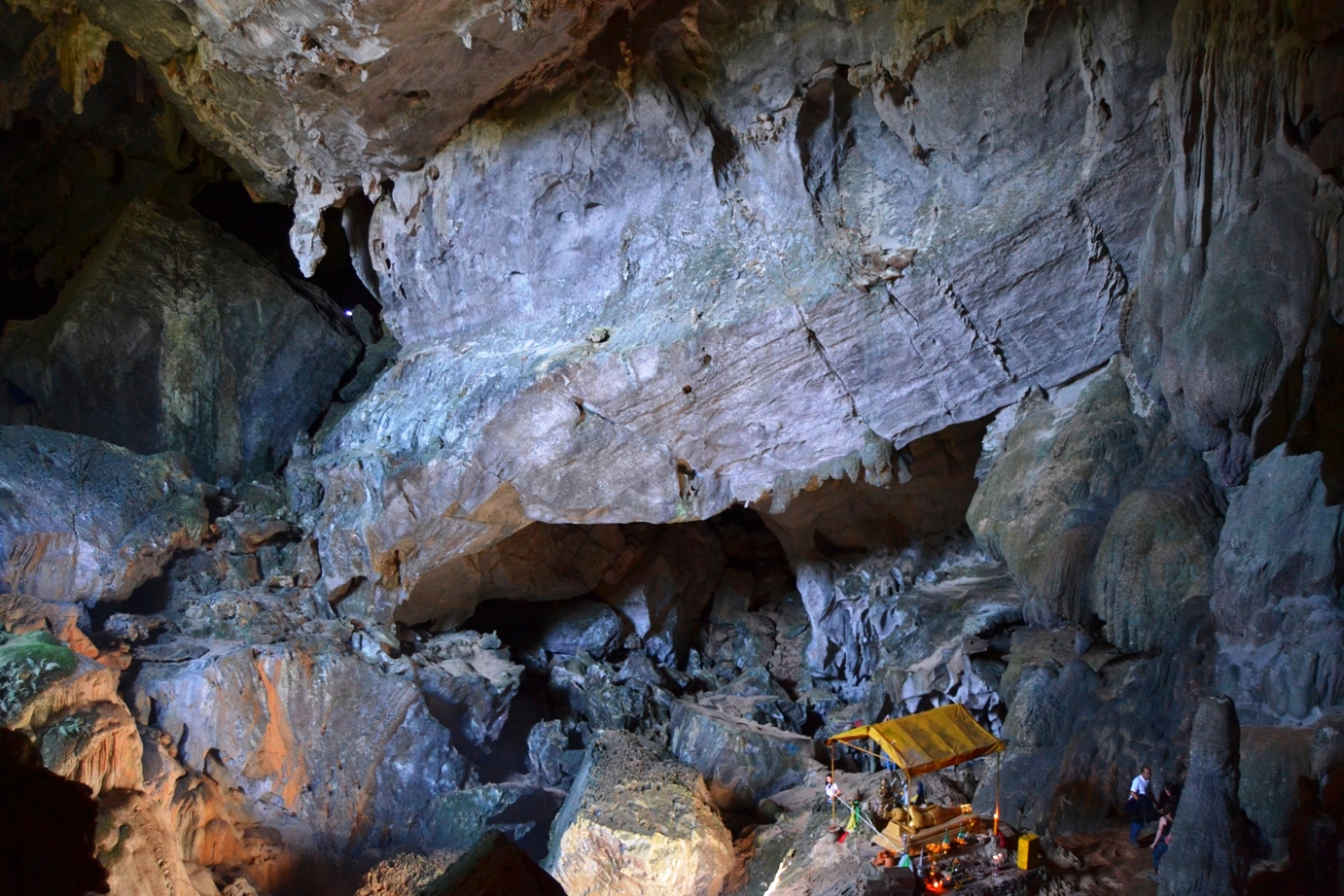 2019-12-laos-vang-vieng-cueva-phu-kham-2