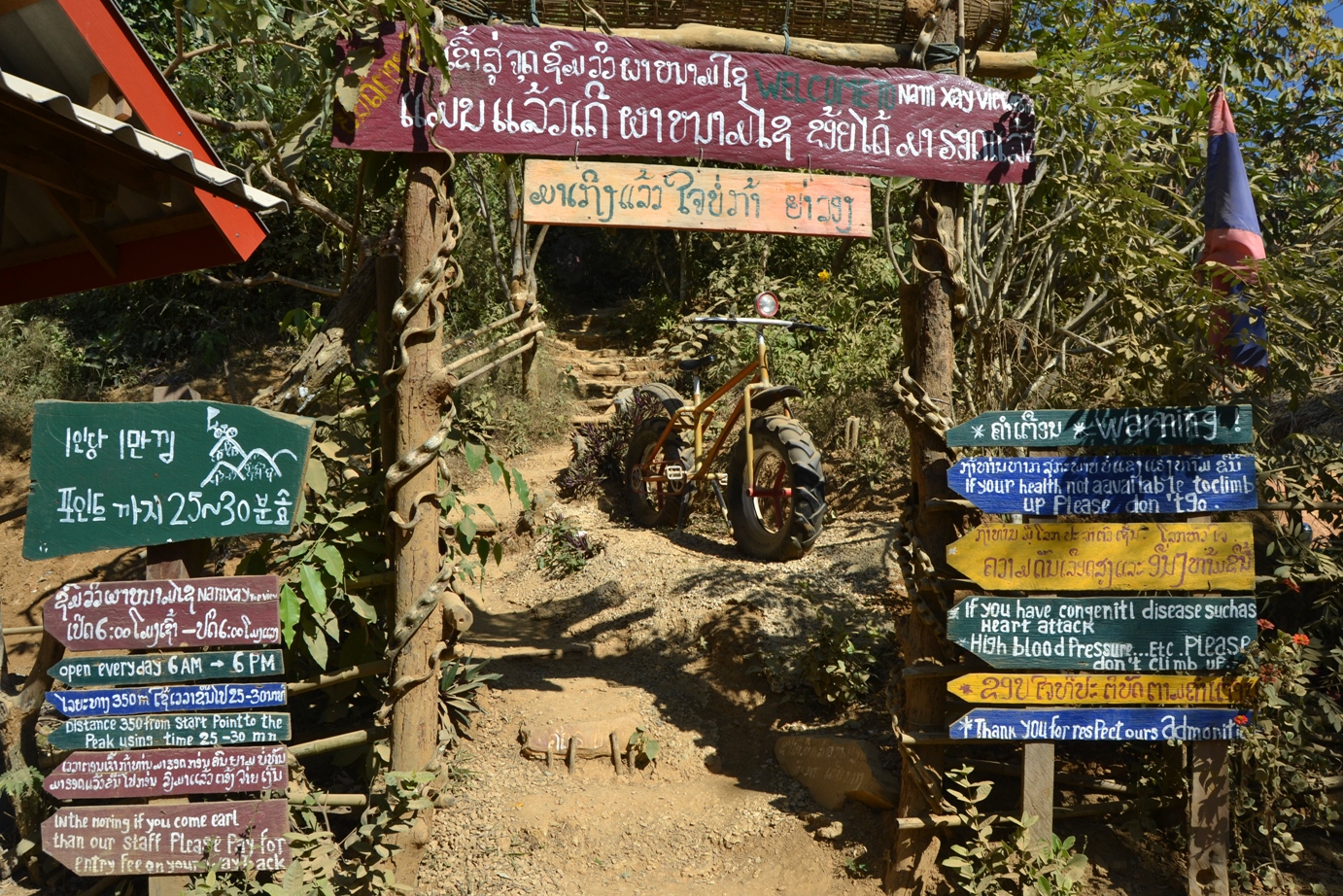 2019-12-laos-vang-vieng-nam-xay-01