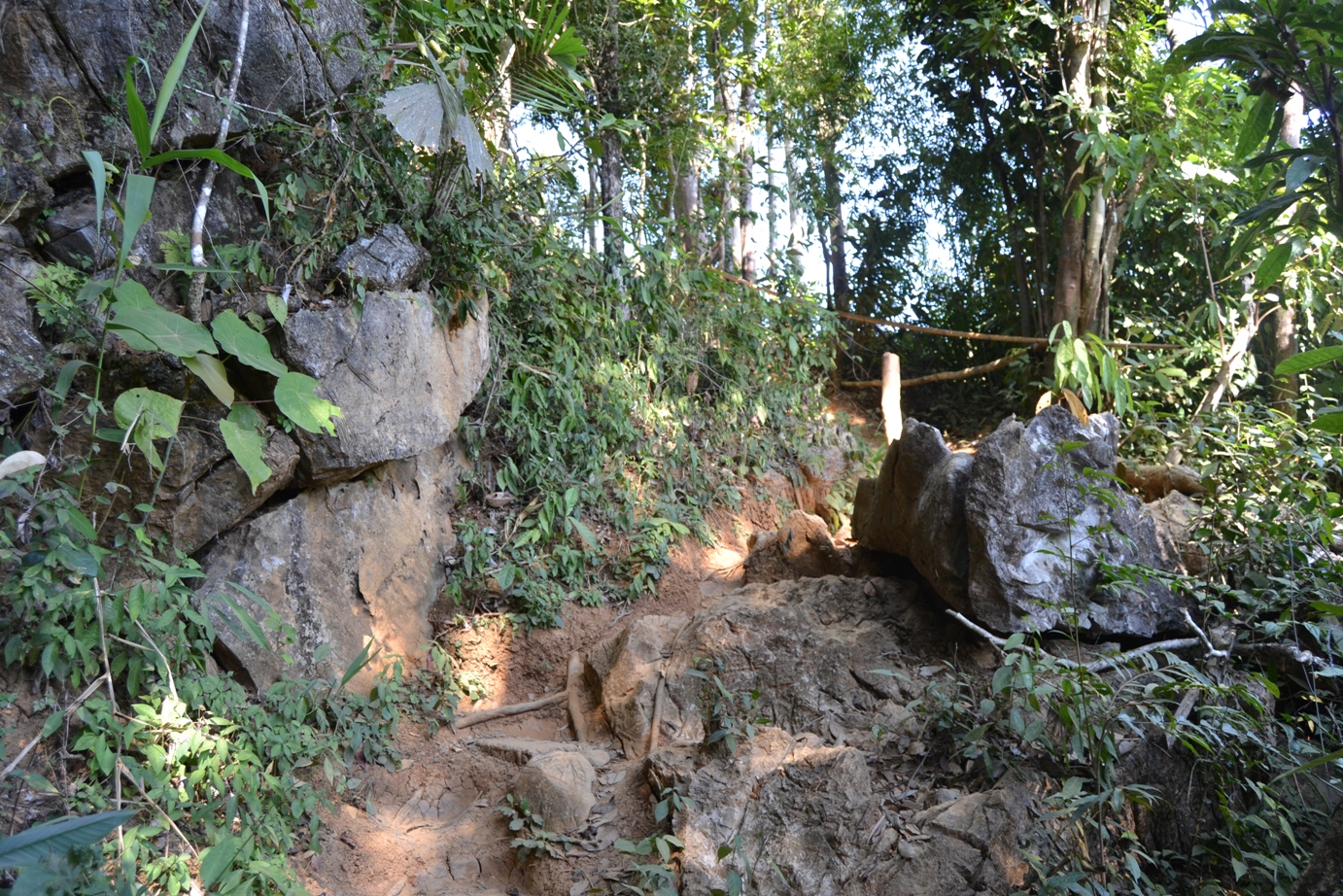 2019-12-laos-vang-vieng-nam-xay-02
