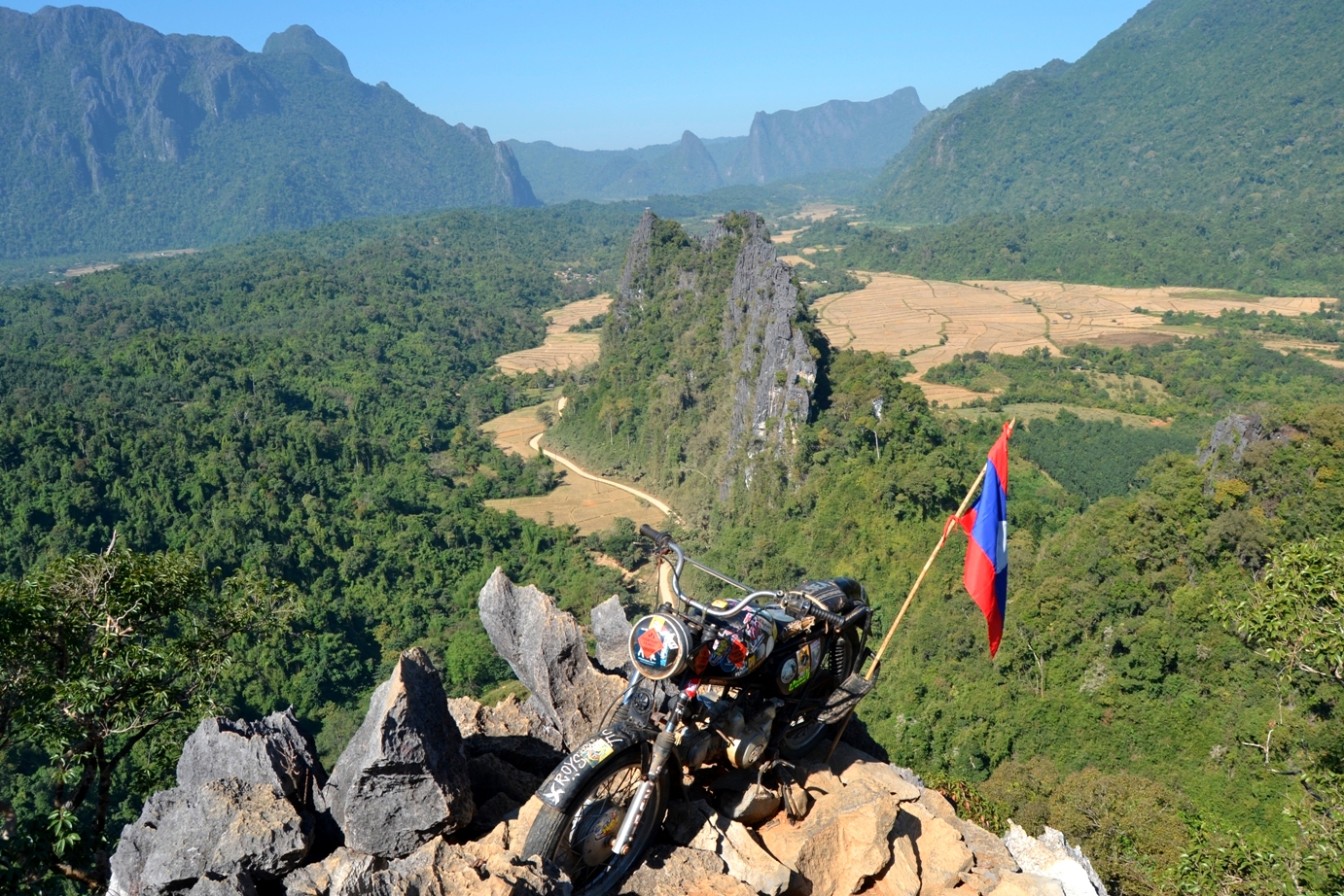 2019-12-laos-vang-vieng-nam-xay-09