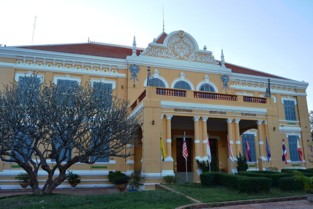 2019-12-camboya-battambang-casas-coloniales-2-residencia-embajador