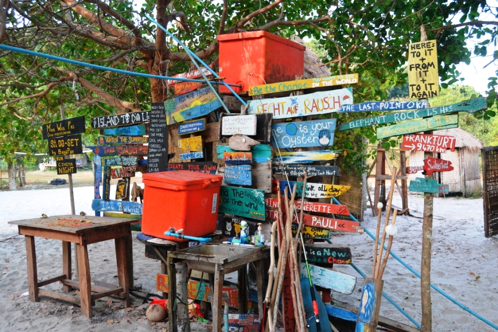 2020-01-camboya-koh-ta-kiev-the-last-point-bar-1