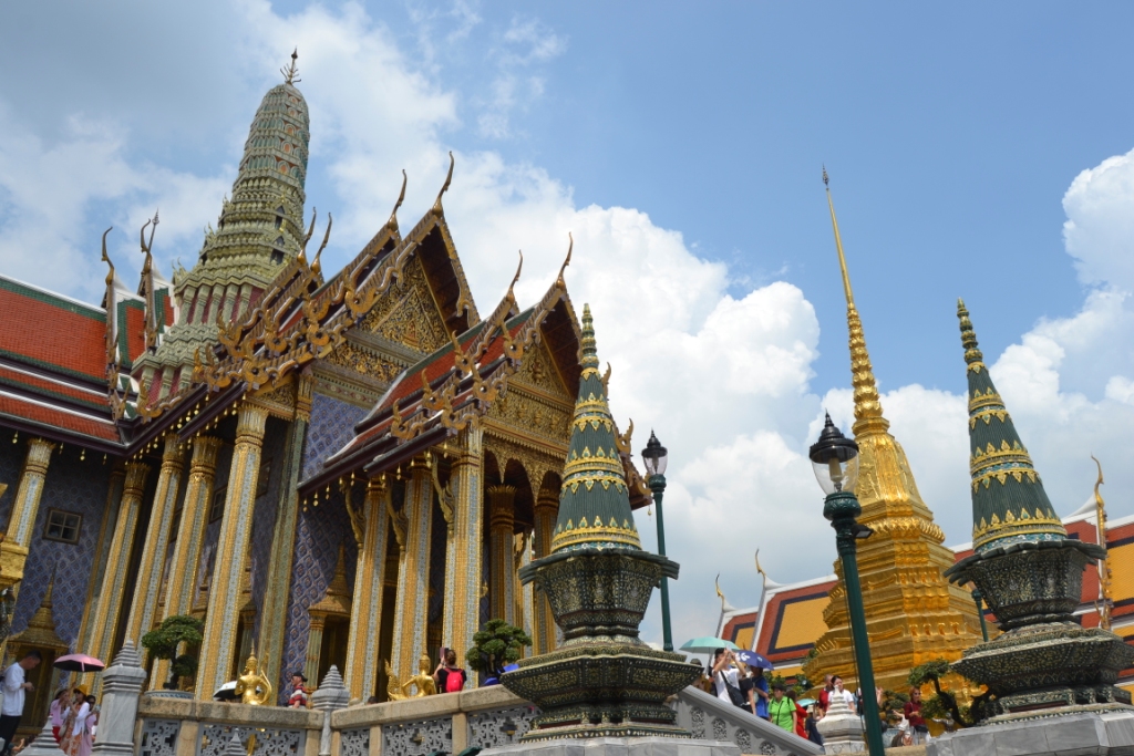2019-10-tailandia-bangkok-wat-phra-kaew-12-prasat-phra-dhepbidorn