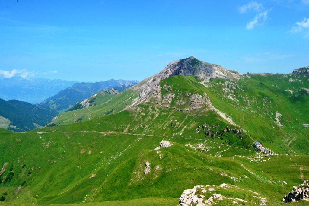 2023-07-liechtenstein-malbun-54-hacia-naafkopf-pfalzerhutte