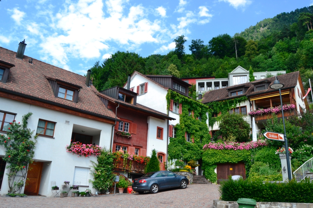 2023-07-liechtenstein-vaduz-31-centro-ciudad-mitteldorf